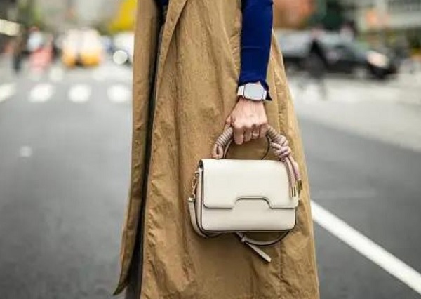 5 Best Handbags Every Woman Should Own!